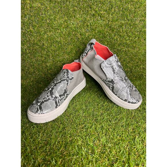 Hey Dude Peyton Slip On Shoes in‎ Snake Grey 7 - Picture 7 of 11
